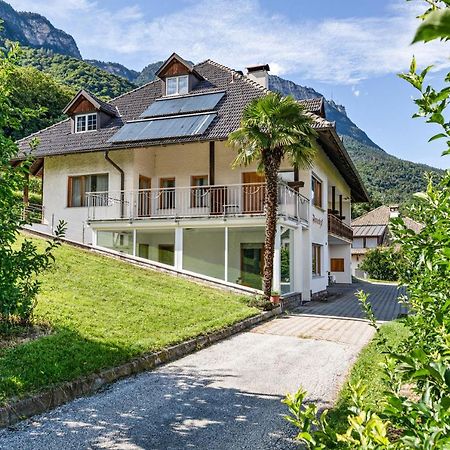 Annenhof Apt Spatz In Der Hand Caldaro Kültér fotó