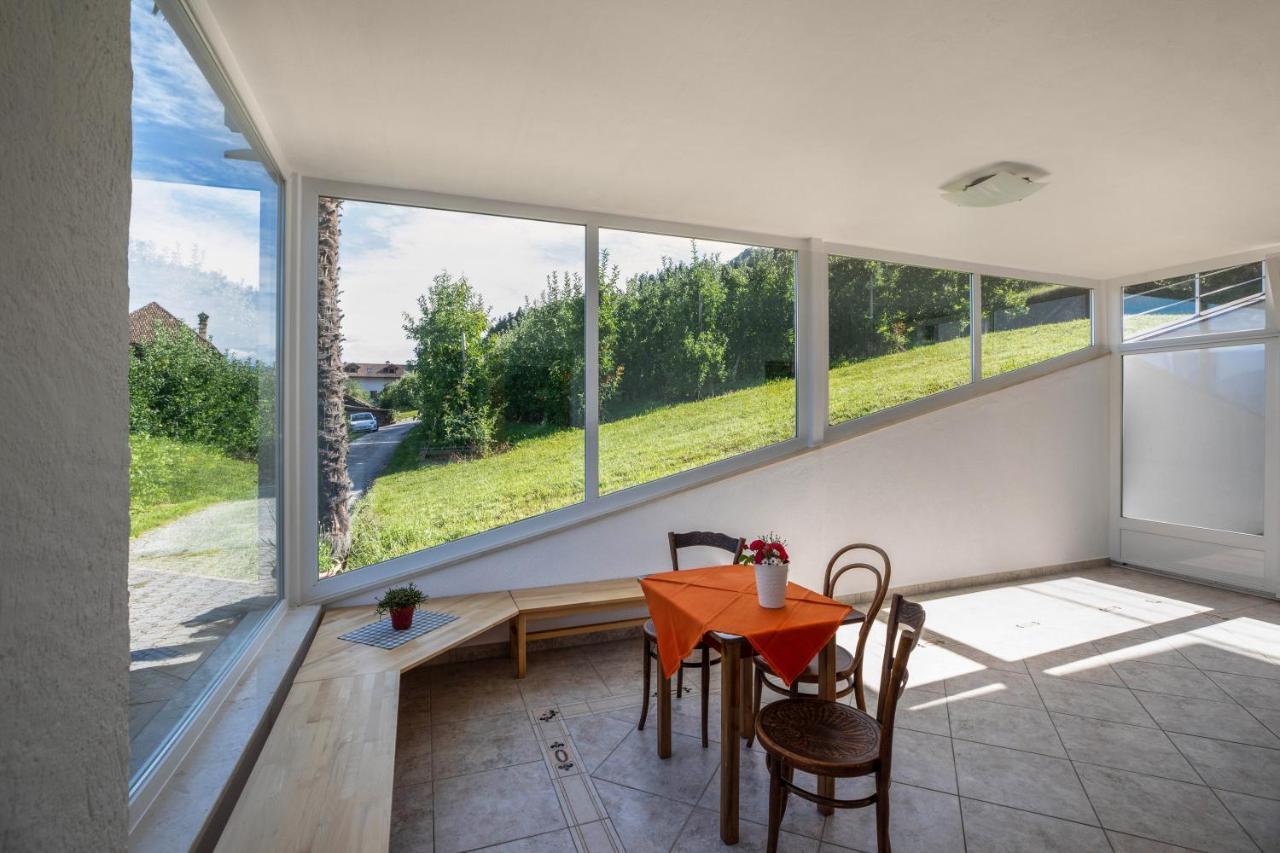 Annenhof Apt Spatz In Der Hand Caldaro Kültér fotó