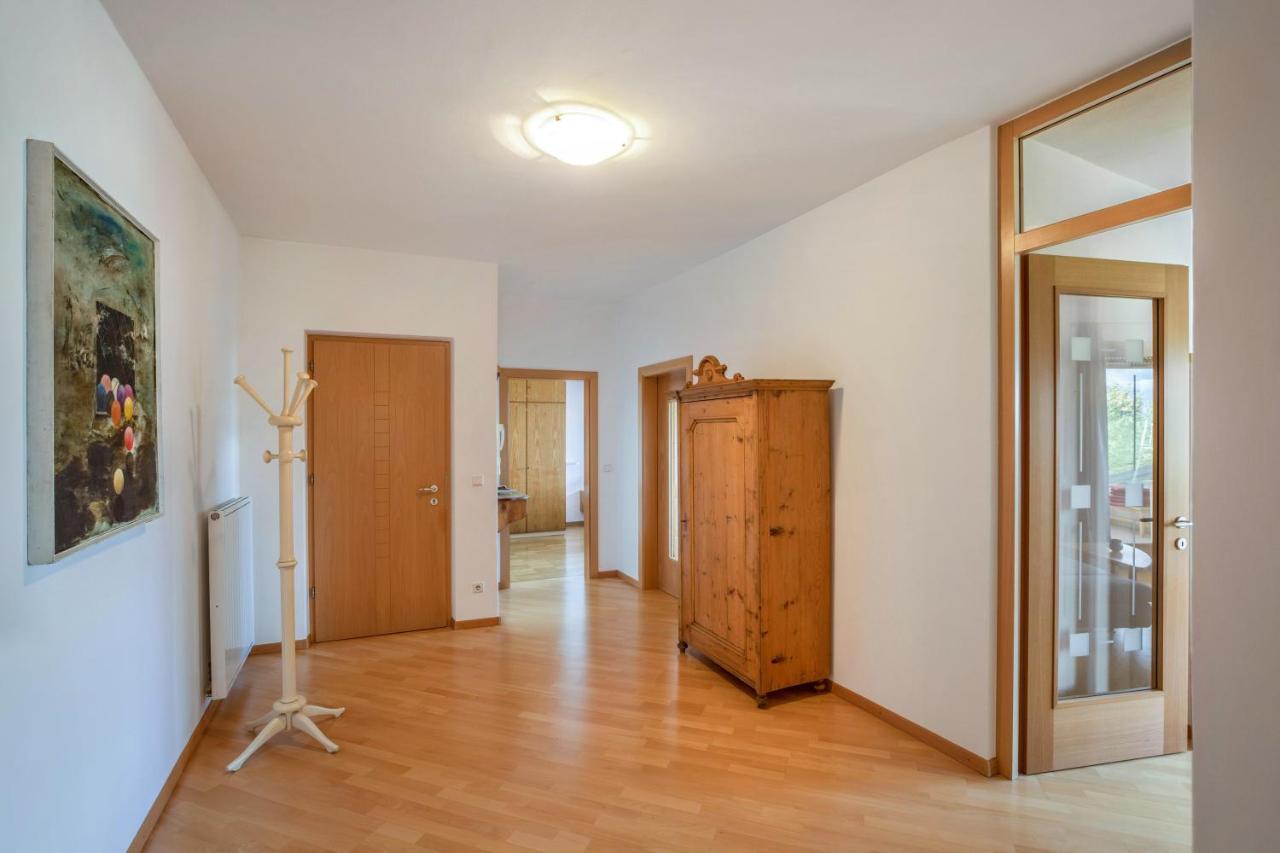 Annenhof Apt Spatz In Der Hand Caldaro Kültér fotó
